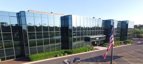 200 S Frontage Rd, Burr Ridge, IL, 60527-6915 | Card Image