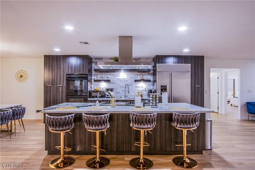 3057 Downing Pl, Las Vegas, NV, 89121-5615 | Card Image