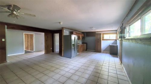5934 Beech Dr, Montgomery, TX, 77316-2735 | Card Image