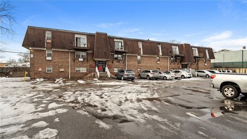 207b-27 Gillen Avenue, North Providence, RI, 02904 | Card Image