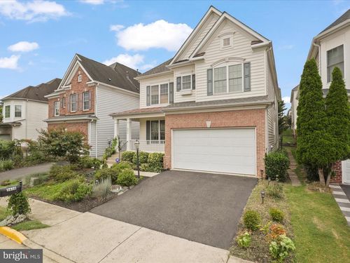 5638 Kertscher Ter, CENTREVILLE, VA, 20120-1982 | Card Image