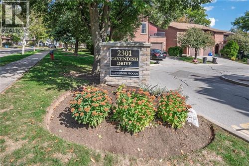 86-2301 Cavendish Dr, Burlington, ON, L7P3M3 | Card Image