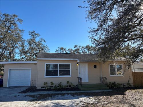 1437 Pine St, CLEARWATER, FL, 33756-6140 | Card Image