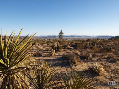  Saddleback Road, Joshua Tree, CA, 92252 | Card Image