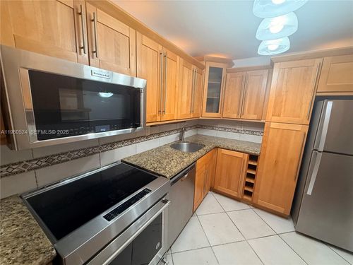 apt-g101-7480 Miami Lakes Dr, Miami Lakes, FL, 33014-6835 | Card Image