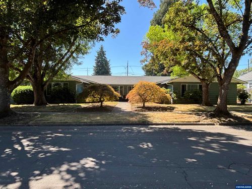 363 (-369) 18th St Se, Salem, OR, 97301 | Card Image