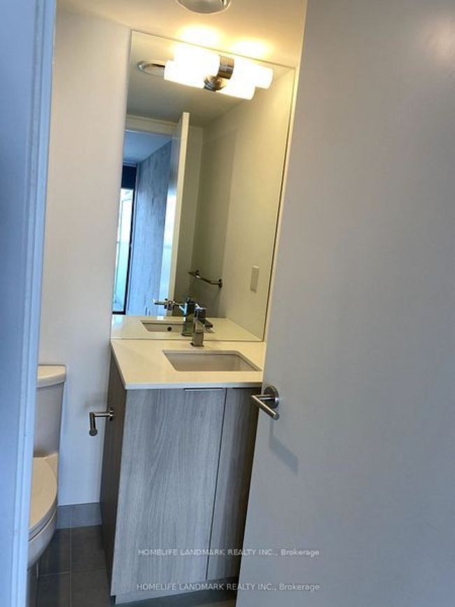 904 - 47 Mutual St, Condo with 2 bedrooms, 2 bathrooms and null parking in Toronto ON | Image 12