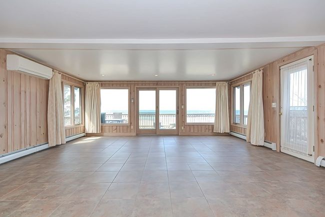 18 Bungalow Rd, House other with 5 bedrooms, 3 bathrooms and 4 parking in Gloucester MA | Image 37