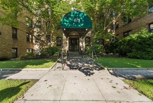3f-475 Bronx River Rd, Yonkers, NY, 10704-2570 | Card Image