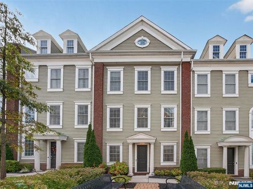 25 Roosevelt Dr, Wood Ridge, NJ, 07075-2500 | Card Image