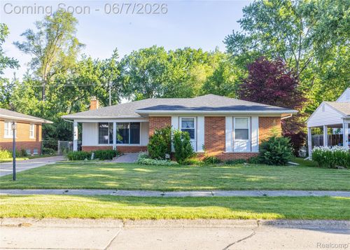 29447 Ravine Dr, Livonia, MI, 48152-3465 | Card Image