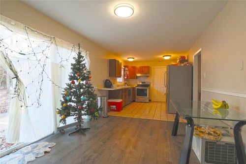 18 Stratton Ln, Stony Brook, NY, 11790-3214 | Card Image