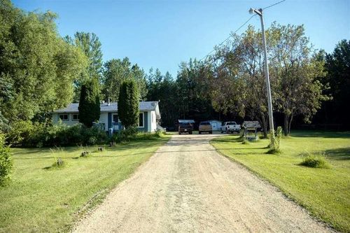 1850 Calling River S, Calling Lake, AB, T0G0K0 | Card Image