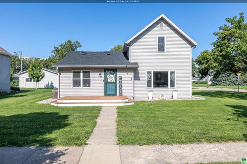 521 Beall St, Sloan, IA, 51055-7735 | Card Image