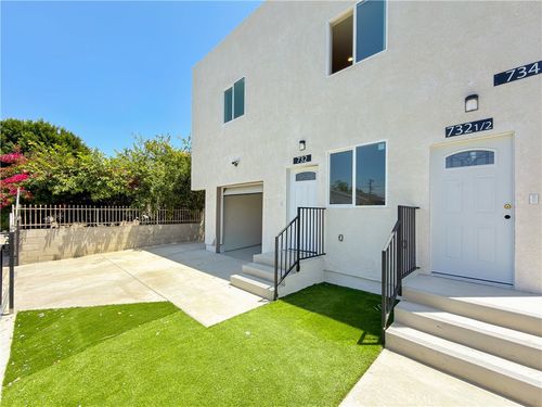 734 E 52nd Street, Los Angeles, CA, 90011 | Card Image