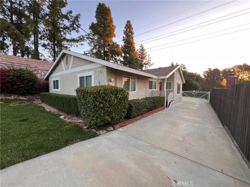 4318 Alta Canyada Rd, La Canada Flintridge, CA, 91011-3001 | Card Image