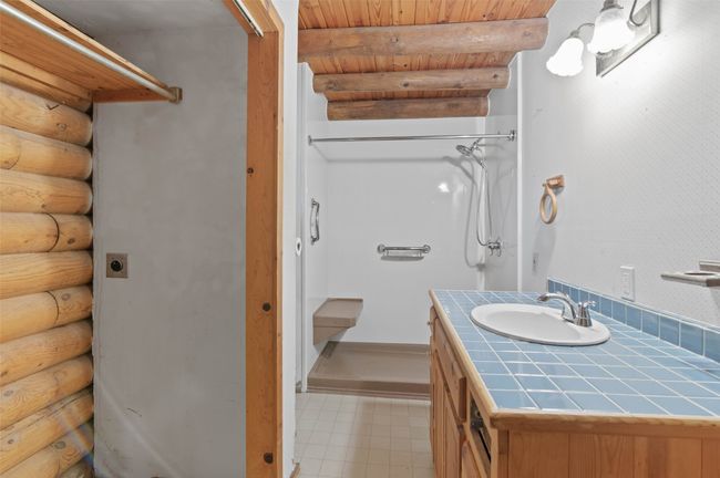 Bathroom and Utility area off the living room | Image 10