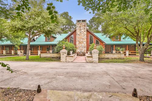 100 Independence Rd, Shepherd, TX, 77371 | Card Image
