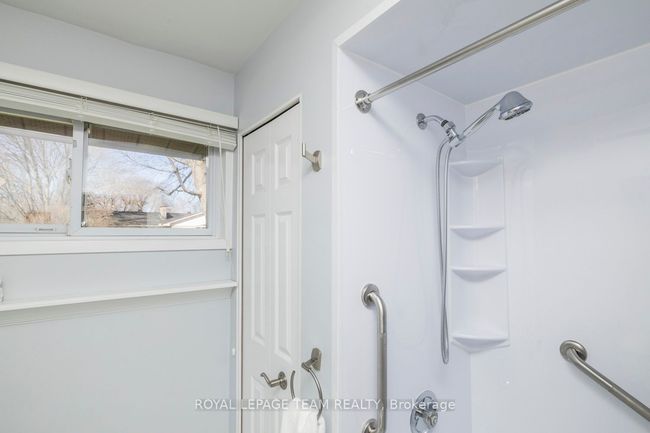 24 Ellery Cres, House other with 3 bedrooms, 2 bathrooms and 4 parking in Nepean ON | Image 34