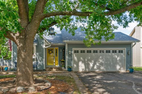 1067 Hummingbird Ln, Eagan, MN, 55123-2231 | Card Image