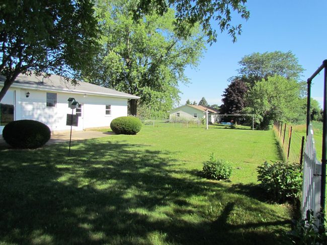 2475 N Pecatonica Rd, Home with 3 bedrooms, 2 bathrooms and null parking in PECATONICA IL | Image 31