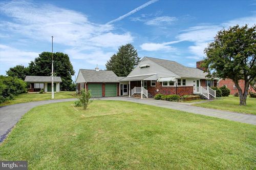 580 Buchanan Trl, MC CONNELLSBURG, PA, 17233-8205 | Card Image