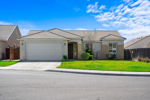 737 Fume Blanc Court, Los Banos, CA, 93635 | Card Image