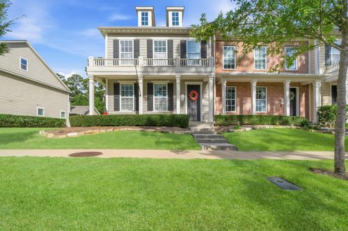39 Kendrick Pines Blvd, The Woodlands, TX, 77389-2884 | Card Image
