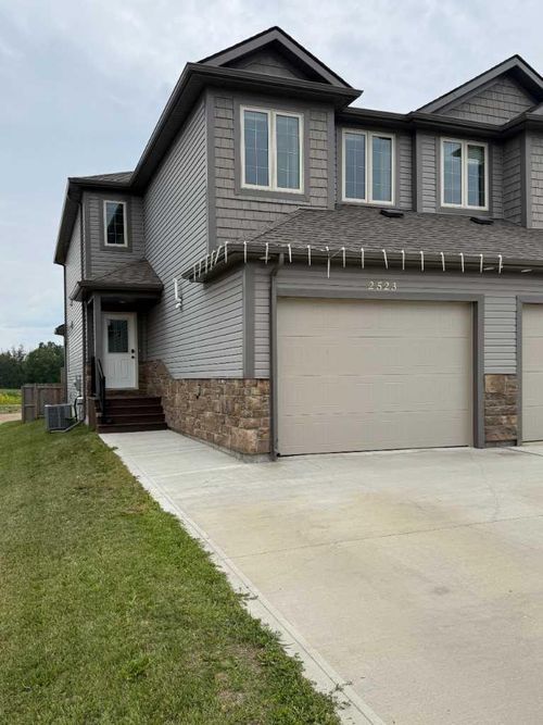 2523 6 Ave, Wainwright, AB, T9W0B9 | Card Image