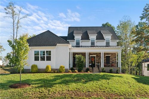 7608 Monty Dr, Kernersville, NC, 27284-5004 | Card Image