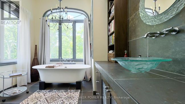 84 Grand Ave, House other with 4 bedrooms, 4 bathrooms and 6 parking in London ON | Image 24
