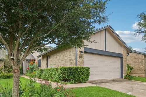 2022 Verbena Dr, Austin, TX, 78750-1470 | Card Image
