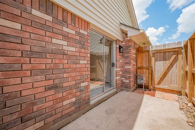 5814 N Magazine Cir, House other with 3 bedrooms, 2 bathrooms and 2 parking in Houston TX | Image 38