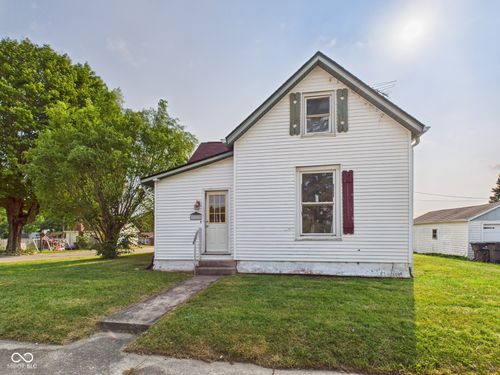 300 S Walnut St, Mount Summit, IN, 47361 | Card Image