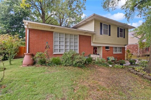 1547 Altawood Dr, Clarksville, IN, 47129-1369 | Card Image