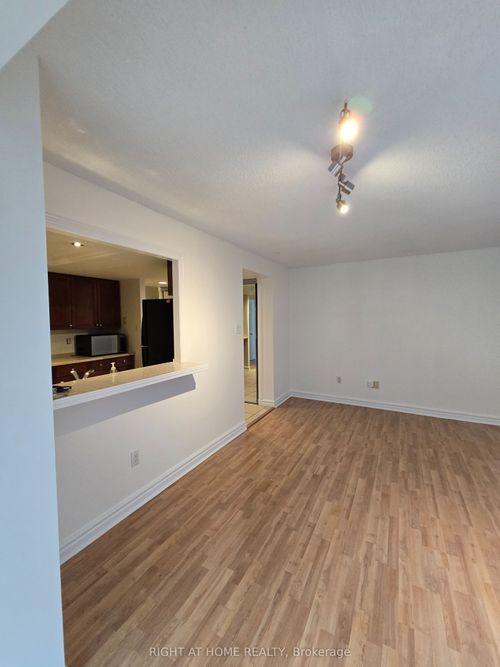 905-33 University Ave, Toronto, ON, M5J2S7 | Card Image