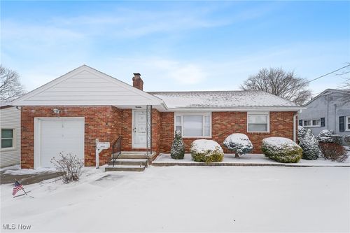 591 Breetz Dr, Campbell, OH, 44405-1201 | Card Image