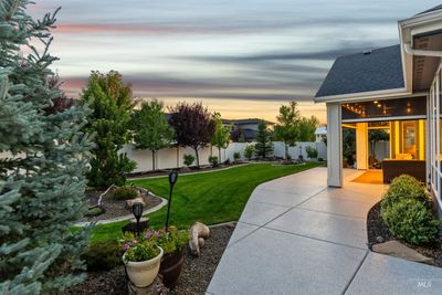 8319 W Sparks Lake Dr, House other with 4 bedrooms, 3 bathrooms and 5 parking in Boise ID | Image 2