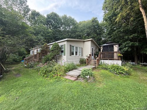39 Depew Park, Wallkill, NY, 12589-4222 | Card Image