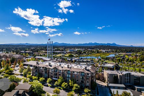 402-363 Sw Bluff Dr, Bend, OR, 97702-2606 | Card Image