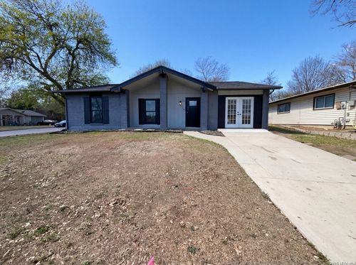7913 Dry Canyon Trl, Live Oak, TX, 78233-2906 | Card Image