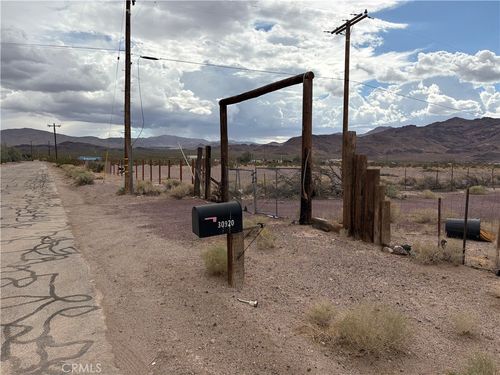 30920 Nopal Ln, Newberry Springs, CA, 92365-9613 | Card Image
