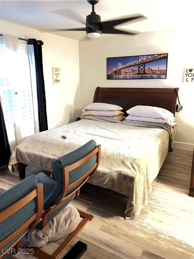 5197 Silica Chalk Ave, Townhouse with 3 bedrooms, 2 bathrooms and null parking in Las Vegas NV | Image 9