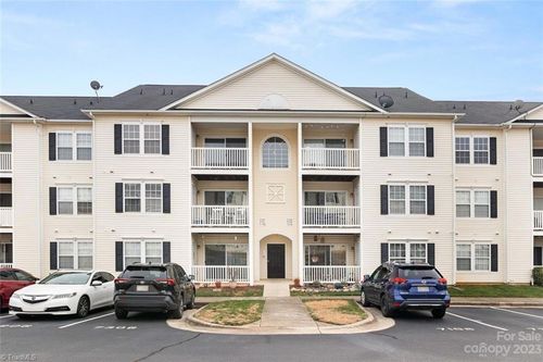 7208 Mcconnell Drive, Kernersville, NC, 27284 | Card Image