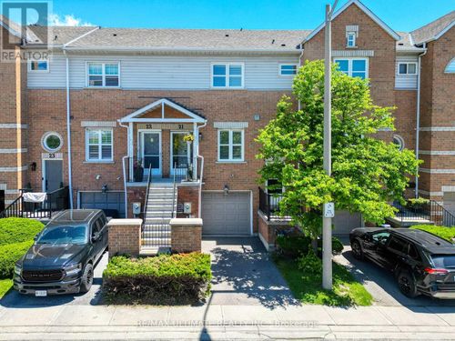 21-630 Evans Avenue, Toronto (Alderwood), ON, M8W2W6 | Card Image