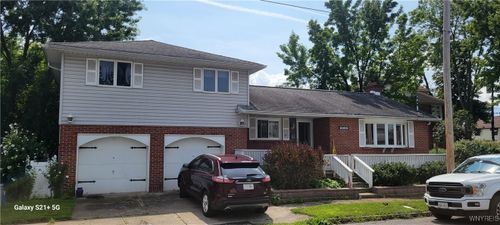 8003 Edison Avenue, Niagara Falls, NY, 14304 | Card Image