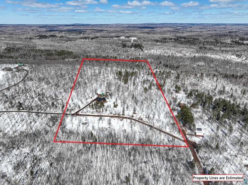 7001 Olson Rd, Two Harbors, MN, 55616-8080 | Card Image