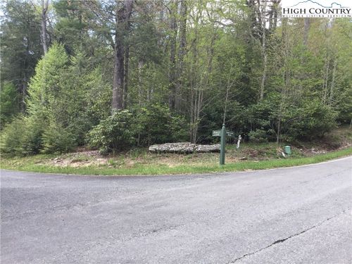 Lot 10 Hemlock Ct, Banner Elk, NC, 28604-6695 | Card Image