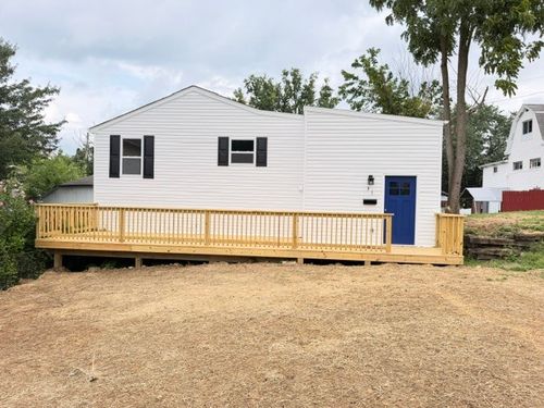 31 E Hallam Ave, Washington, PA, 15301-3401 | Card Image