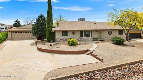 9665 E Catalina Dr, Prescott Valley, AZ, 86314-7605 | Card Image